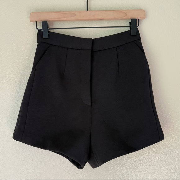 FINDERS High Waisted Shorts - Picture 1 of 6
